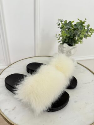 afed725d-2de3-4b7a-aebe-42394e4a224d