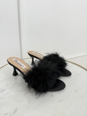 d467a203-f7a5-4138-8856-de5716865891