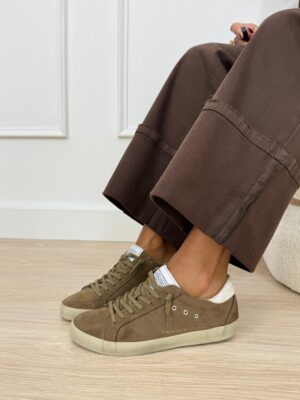 171b220f-1b67-44bf-8bc6-f33d988457be