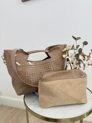 23ed9f3a-7c06-4003-9158-a90f5aa35d46