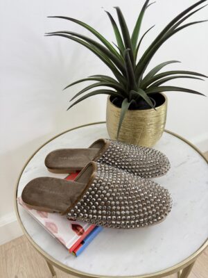 847f002c-ce57-434b-877e-ecbb29be67e0