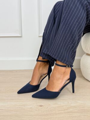 3073db16-6b23-44ab-94b7-4c82b9be4910