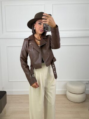 6ba0dc9c-9ffd-417f-8e81-a82545125987