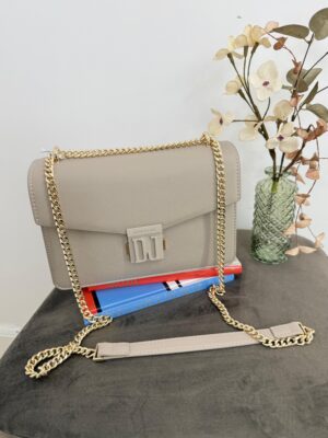 a67eb2f7-4a87-4768-a805-f159f897765a