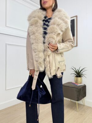 d2c85470-d6bf-40af-a3f3-7f7cb45da7a9