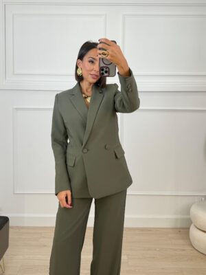 fcba0195-420f-48ac-8152-2800eb0dd571