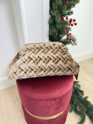 3140ec1c-2dbf-4d40-8e36-514ebf026fe1