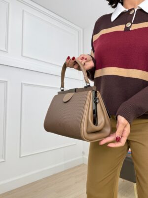 39361689-167c-4b1b-a925-2bf7c11f8157