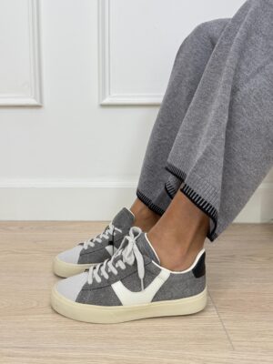 570a8ca2-ce1f-4a95-b81b-19c5395ac4b9