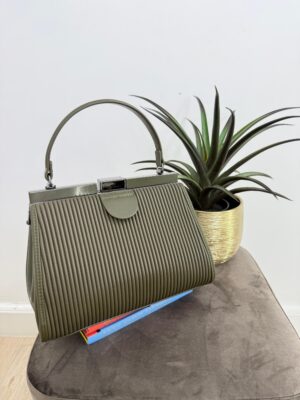 590bcc1e-4539-4b00-94b1-3089d85ffb5a