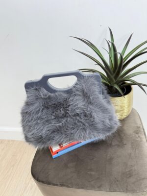 9d75b2ef-5c4d-4a8b-b0da-8f28b18c16b5