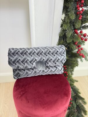 9f102eb9-4937-4fc2-998c-e2d202695715