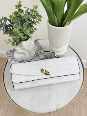 ad3a2692-8a90-4fc3-a889-3c28e2f2d873