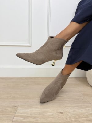 cb80d7a3-ec1e-4434-a491-6fdcfa949f83