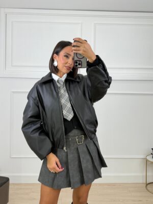 ea696101-b8e0-442a-9fb6-c388693b04ac