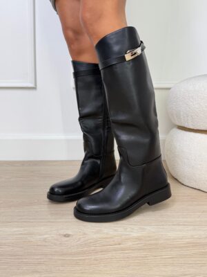 0ae99ab9-1450-44cf-931d-9c3a09bd272e