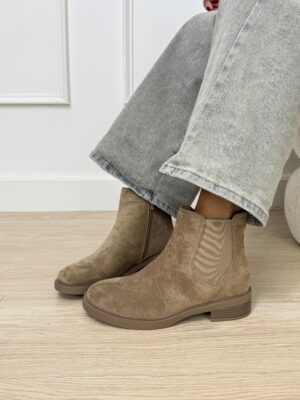 3dff1680-4ee3-44e9-aaa1-eeba3f0963ff