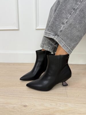 3f20c1d0-da9d-4b2d-a2f2-4ea97fc8959b