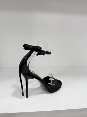 70078305-f3a9-493d-a311-d7c4f48347a5