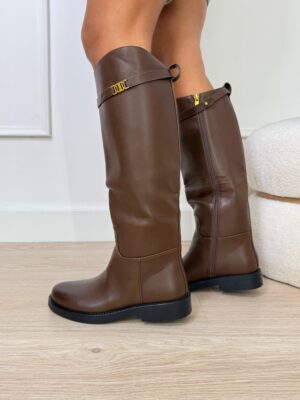 9389d508-ffd6-4a6c-a926-608599bd678a