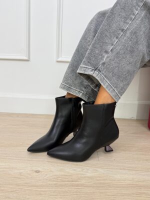 d798bd3e-e19f-4d6b-88cc-739a5fe8d2b5