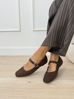 90f1f957-f9a3-43af-baca-a7c8bccbb4cb