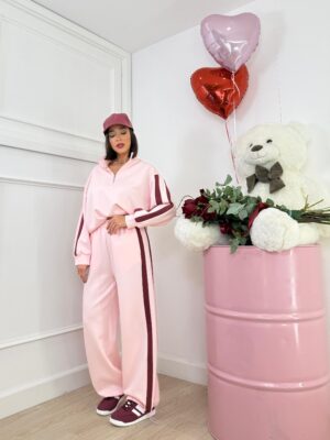 b6d9cc24-44c7-423a-95f7-3885ab52f561