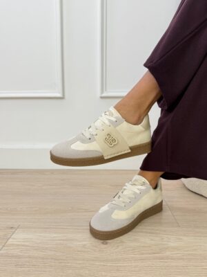 de8a7485-6cd8-4cab-8329-e6daa4fae806