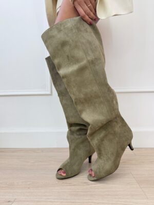 ebfa5259-80cf-4c38-8c04-7c933c13e58e