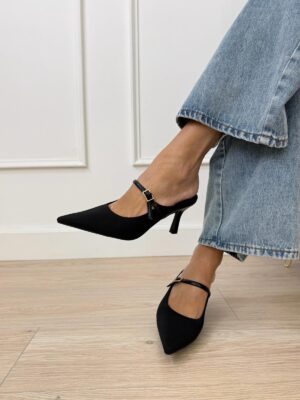 1d4220f5-6b5a-430d-a05d-c45659c7aaac