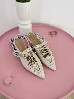 1fc32eac-4e28-4bfa-b06a-81e6d49d1983