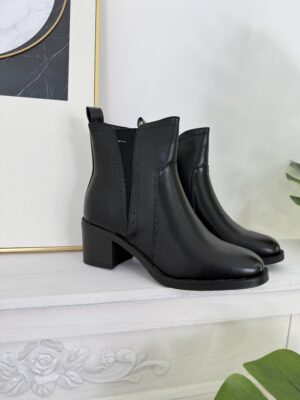 28fcc01f-af36-48eb-ac07-e4cf934bd2ed