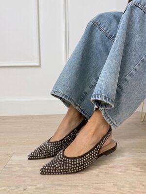 2ebb5961-8d72-4ed4-8999-8278fa2c36b1