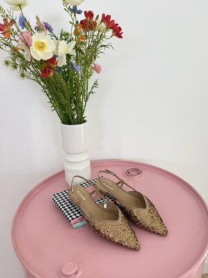 3be8db2c-fda4-4e00-b4f2-889e63829e11