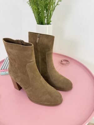 4537548d-6ca8-40f1-87b9-b6d373123b5e