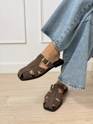 89d40a58-eeff-40ff-bdbb-b580e7631754