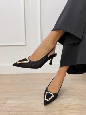 b436b331-1b2e-4048-8d9b-ce1d4b29f43a