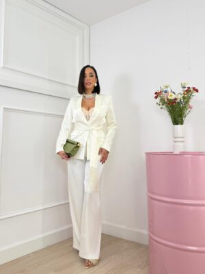 b764b76d-a74b-4876-b871-c46a087ae15e