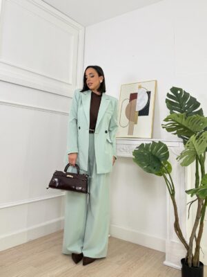 bf0f8a07-0f2a-481d-8f4e-9b975a9df5da