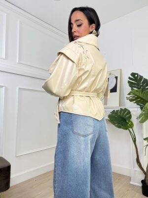 c018725b-220d-4087-afe3-53f1dbc03bf6