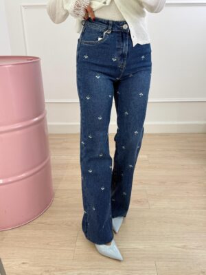 d2648c9c-d34d-454c-97f9-8e979908fab4