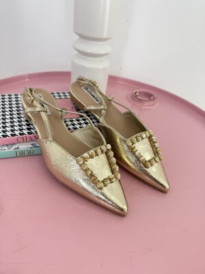 e26cfe9e-157a-4dff-9e45-b700f63bf221