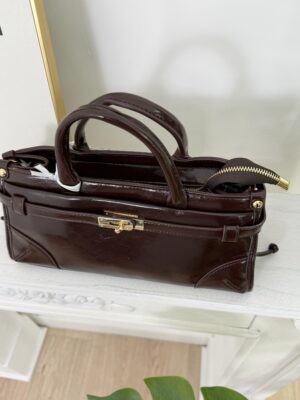 f0cf7d30-61c8-42c9-ae33-626a4e9d7006