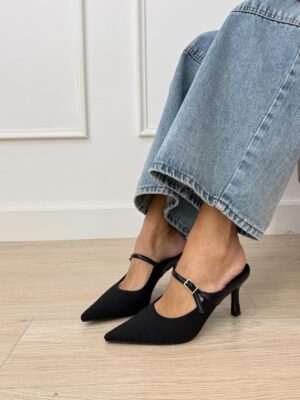 f82faf52-3c9a-455d-bf08-f7125f433eaf