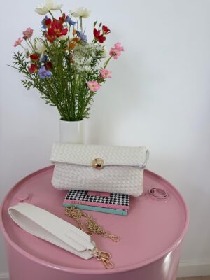 0629c3aa-0b5f-4d80-b64a-134e617a9b85