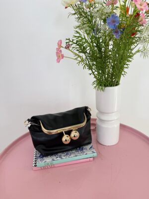 06696d7b-5532-4b8a-98ee-56fae48885e6