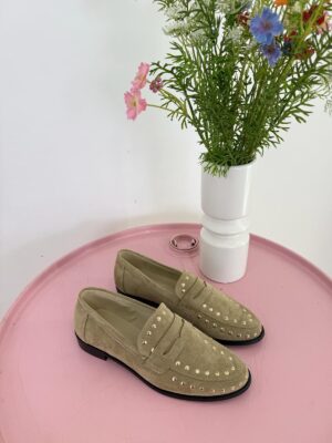 09a6cea0-d8d7-411f-a8de-060403f9af98