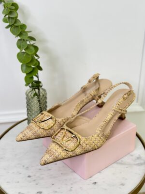 332e920a-9db3-4116-933e-5acb6fd15578