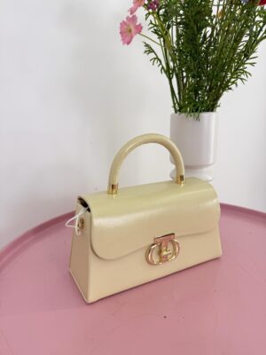 55b9c392-4ec2-4e45-801d-525979c505df