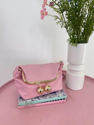 7a3fadb5-d597-49f1-90df-0190c61e9726